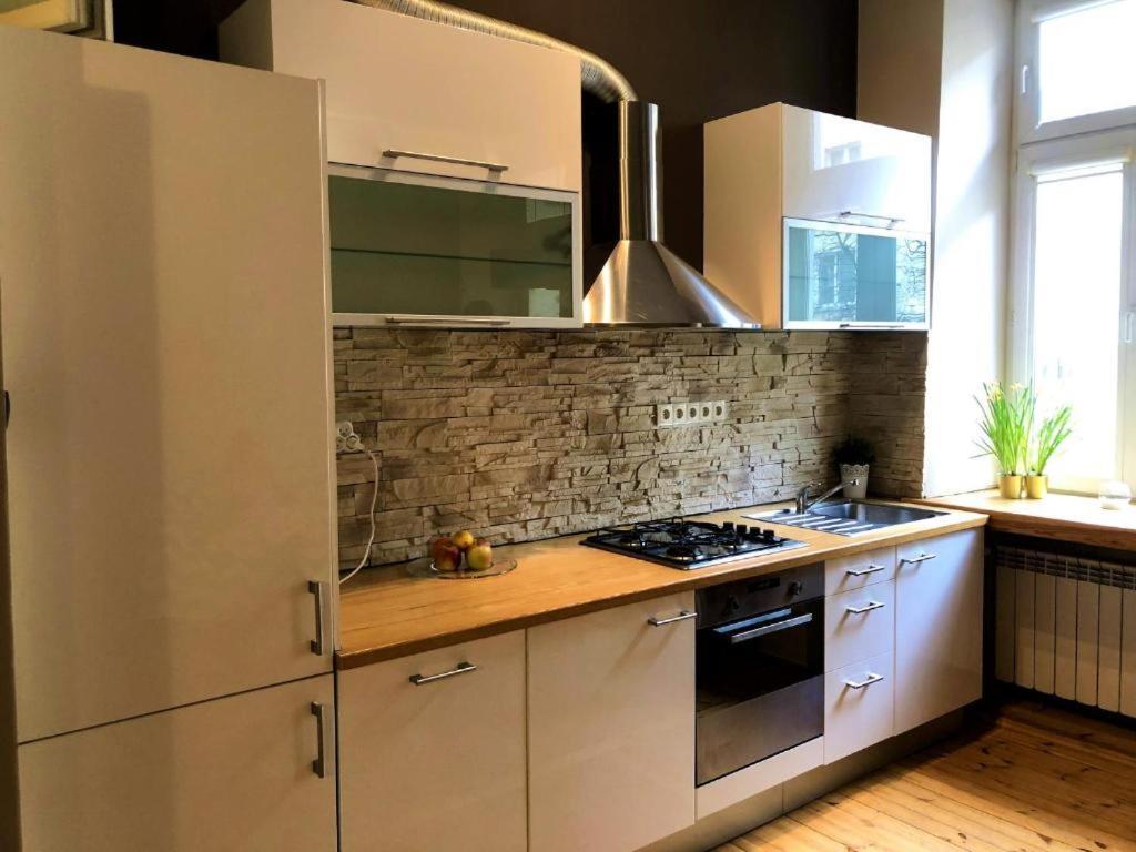 Wilcza 54 Prywatne Mieszkanie Z Balkonem W Centrum 400M Od Dworca Centralnego Samodzielne Zameldowanie! Self Check-In System! Varşova Dış mekan fotoğraf